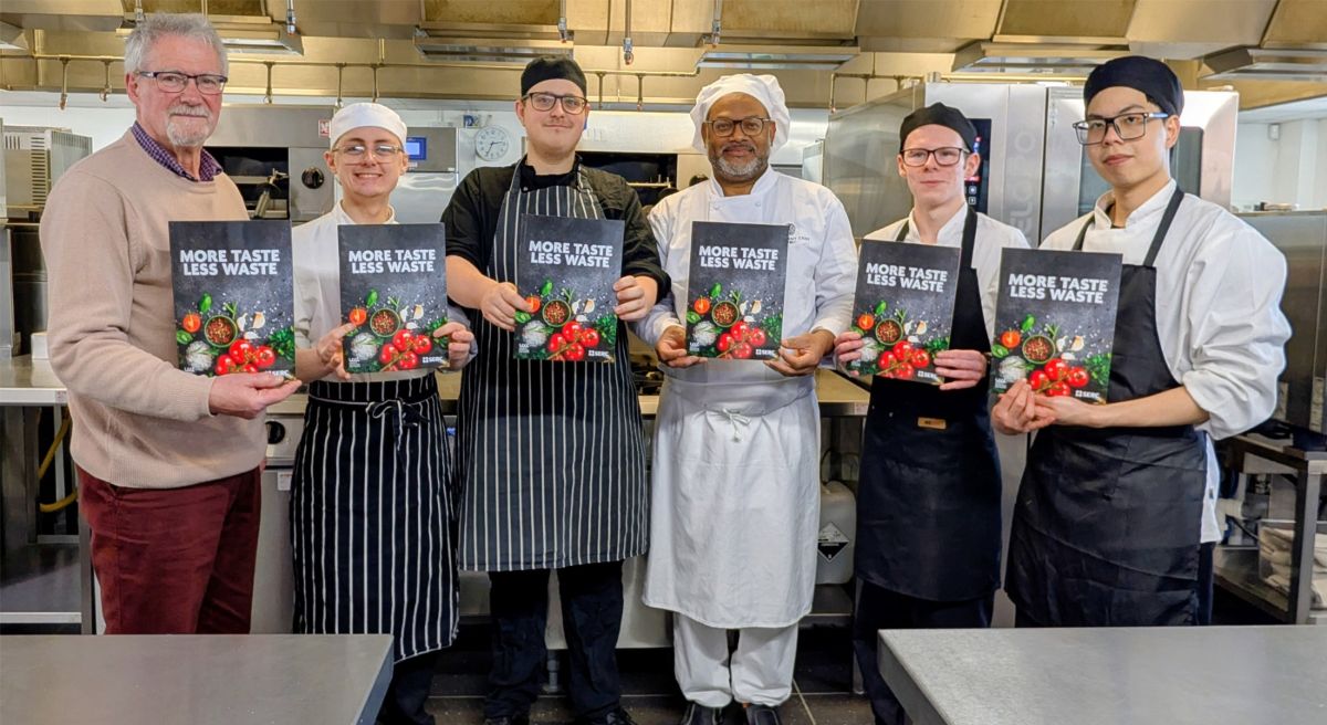Alderman Owen Gawith, with students, Matthew Beech, Brody Fyffe McFadden, Victor Smith Quiroz, Ethan Hopkins and Jameson Cheuk.